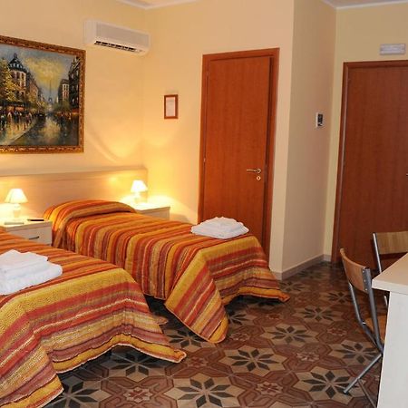 L'Antica Dimora Bed and Breakfast San Pietro Vernotico Værelse billede